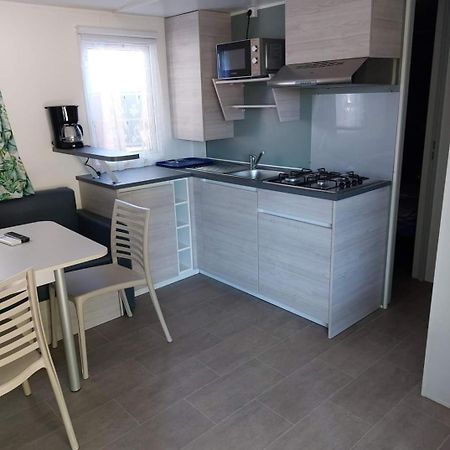 Mobil Home L'Eau Vive Les Arcs-sur-Argens Экстерьер фото