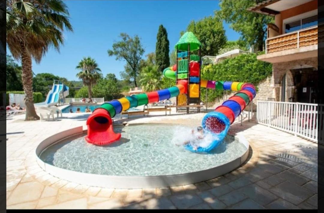 Mobil Home L'Eau Vive Les Arcs-sur-Argens Экстерьер фото